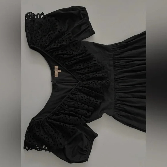 $2K Michael Kors Collection COTTON POPLIN PUFF-SLEEVE EYELET DRESS IN BLACK 6 - Picture 4 of 12